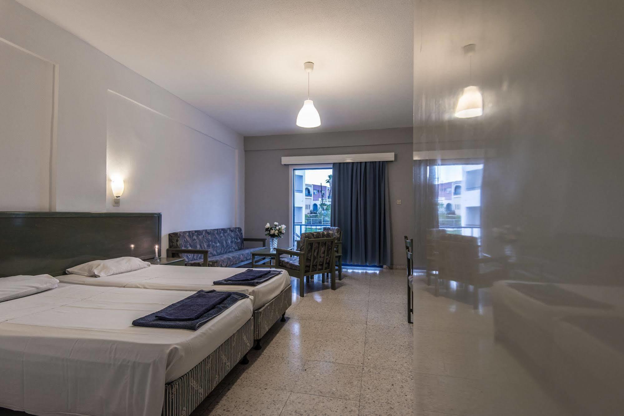 Cordelia Hotel Apartments Ayia Napa Esterno foto